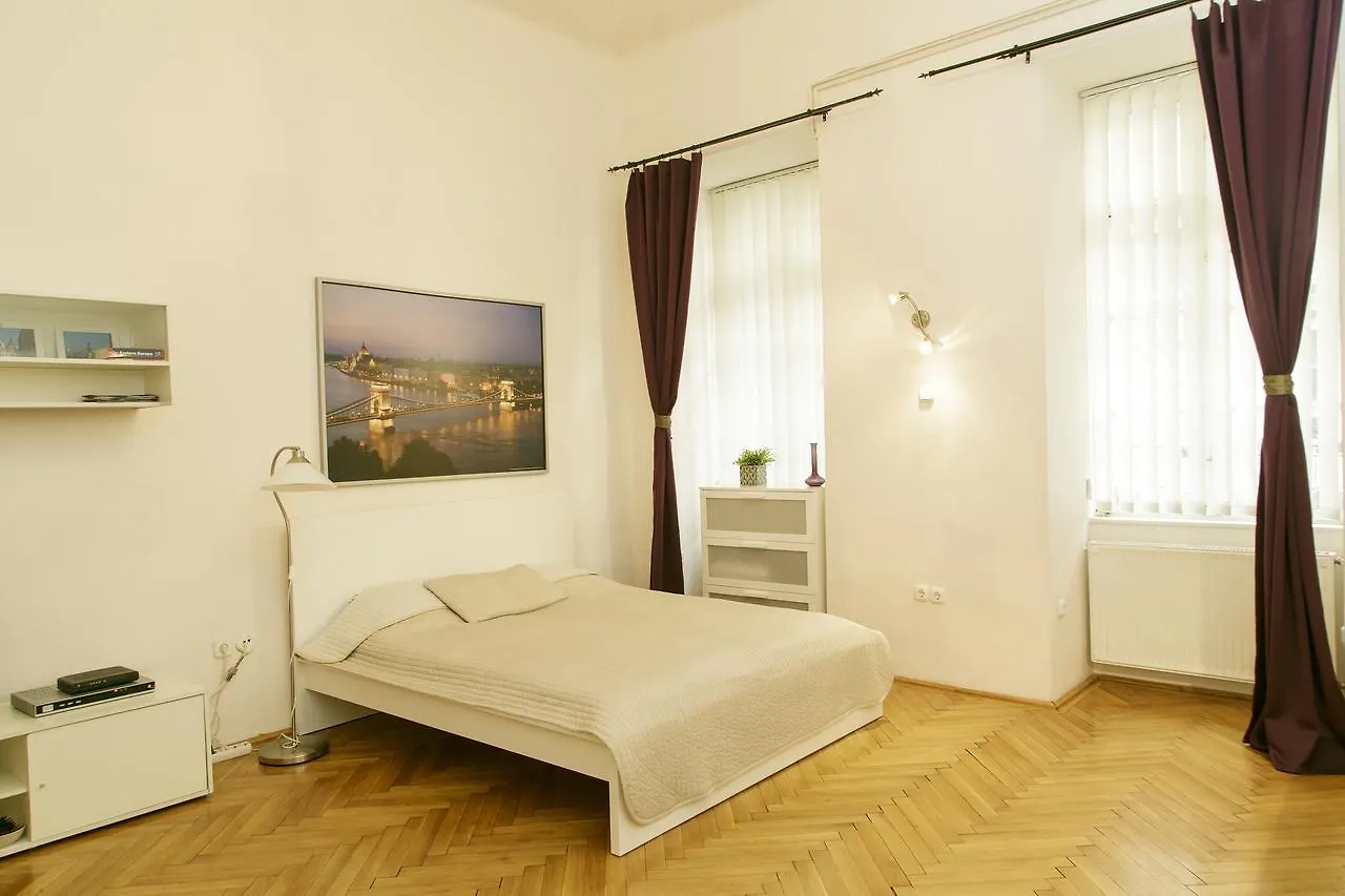 Apartment Klara Budapest 0*,